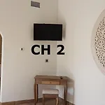 Hotel Artmonia 3*