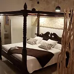 Hotel Artmonia 3*