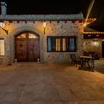 Hotel Artmonia 3*